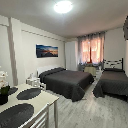 Your Home Outlet 4 세라발레스크리비아 외부 사진