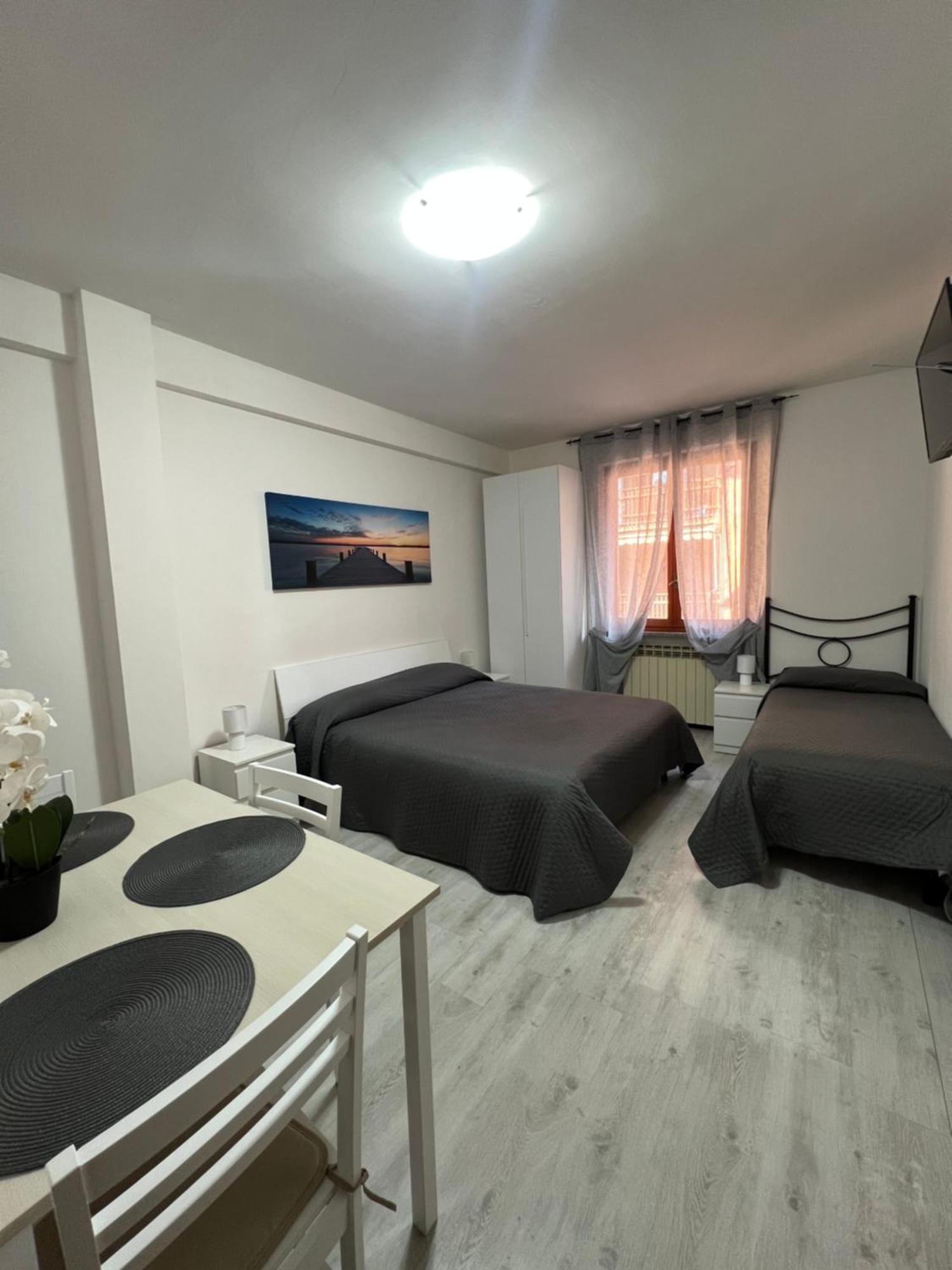 Your Home Outlet 4 세라발레스크리비아 외부 사진