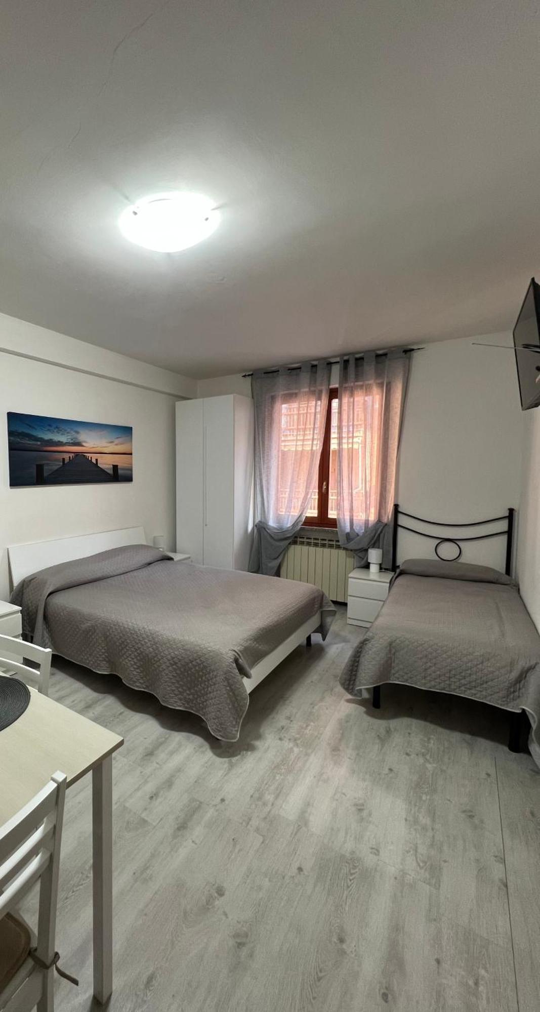 Your Home Outlet 4 세라발레스크리비아 외부 사진